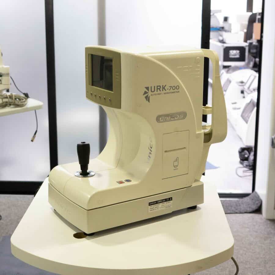 Auto-Refratómetro Queratómetro Unicos URK 700